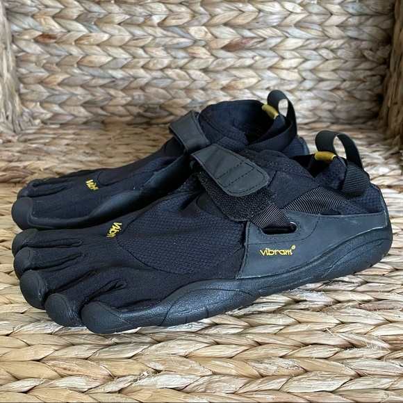 Vibram | Shoes | Vibram Five Fingers 